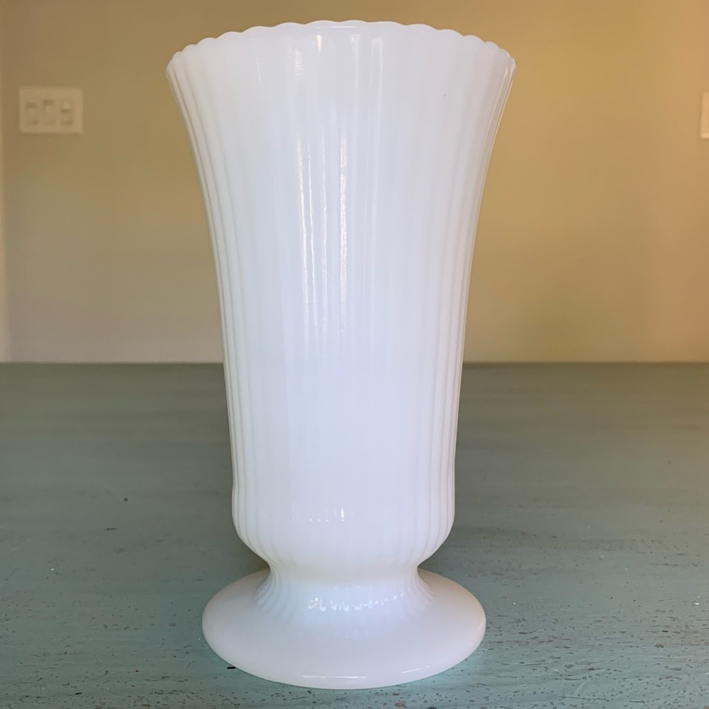 Vintage E.O. Brody Milk Glass Decorative White Vase Vtg Mid Century Modern MCM